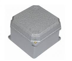 CAJA EST ALUM LIV C/JUNTA TAPA Y TORN BRONCE 185 X 185 X 125MM INT CIEGA