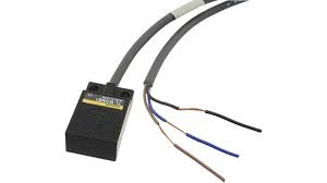 Sensor de proximidad inductivo plano, Deteccion: 5mm, Sin blindaje, CC de 3 hilos, PNP, NA, Long. cable 2m